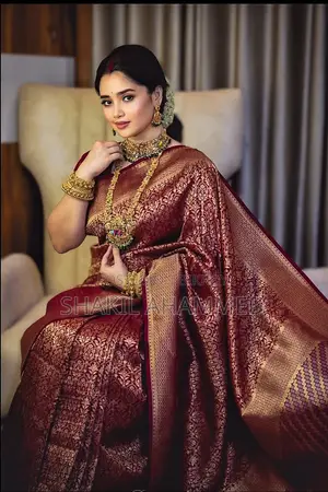 প্রিয়তমা কাঞ্চিপুরম শাড়ি ব্লাউজ পিস সহ