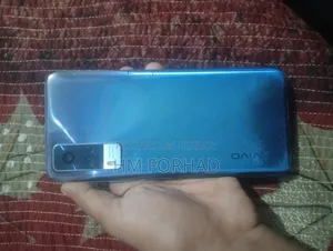 ভিভো ওয়াই৫১এ ১২৮ জিবি