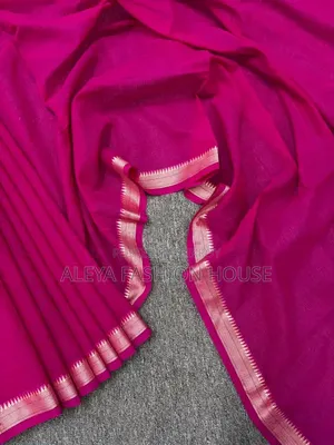 পিওর আড়ং কটন নকশি পাইর কোটা শাড়ি ১৩.৫ হাত ১০০০টাকা