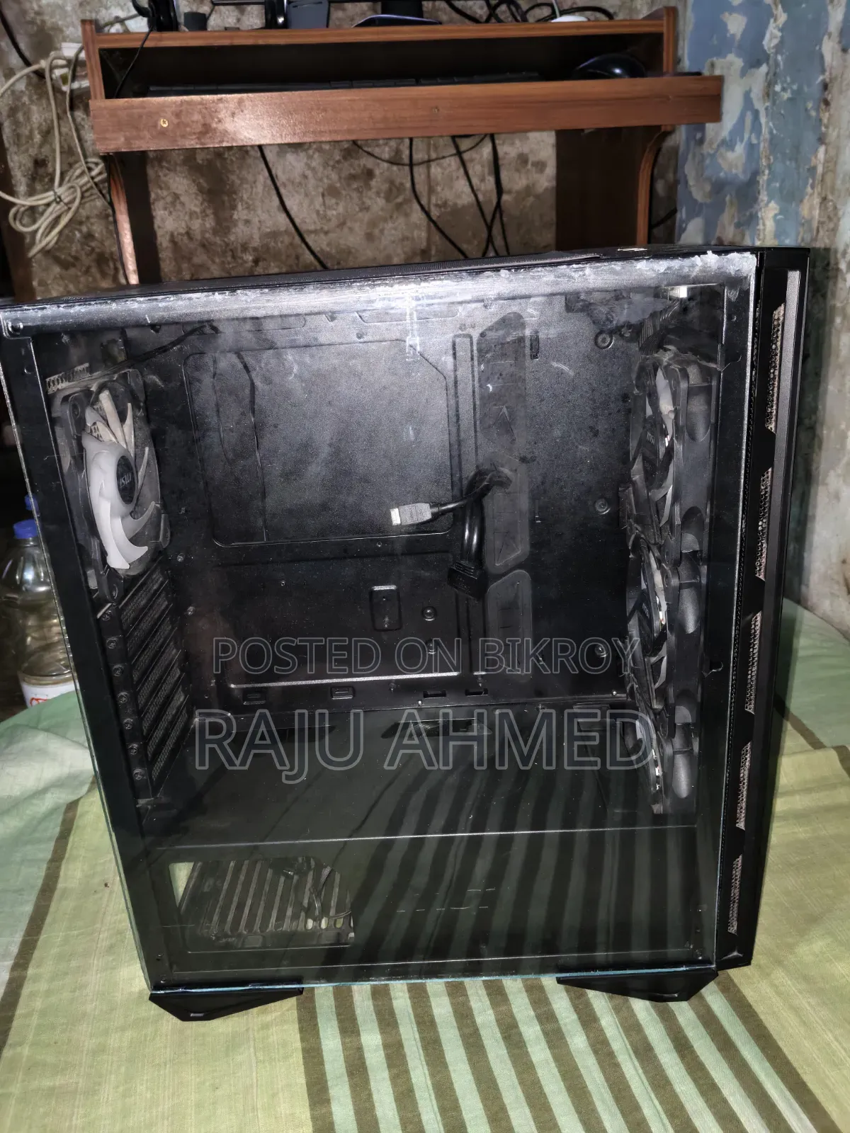 MSI MPG Gungnir 110R Mid-Tower Gaming Casing
