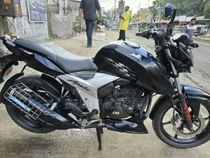 টিভিএস আপাচি আরটিআর ১৬০ ৪ভি ২০২০ কালো