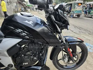 TVS Apache RTR 160 4V 2020 Black