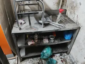 ফাস্ট ফুড ডিসপ্লে বিক্রয়ের জন্য