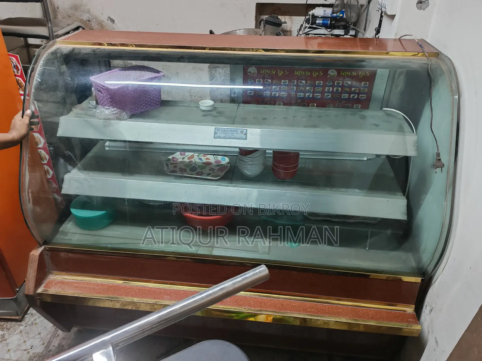 ফাস্ট ফুড ডিসপ্লে বিক্রয়ের জন্য