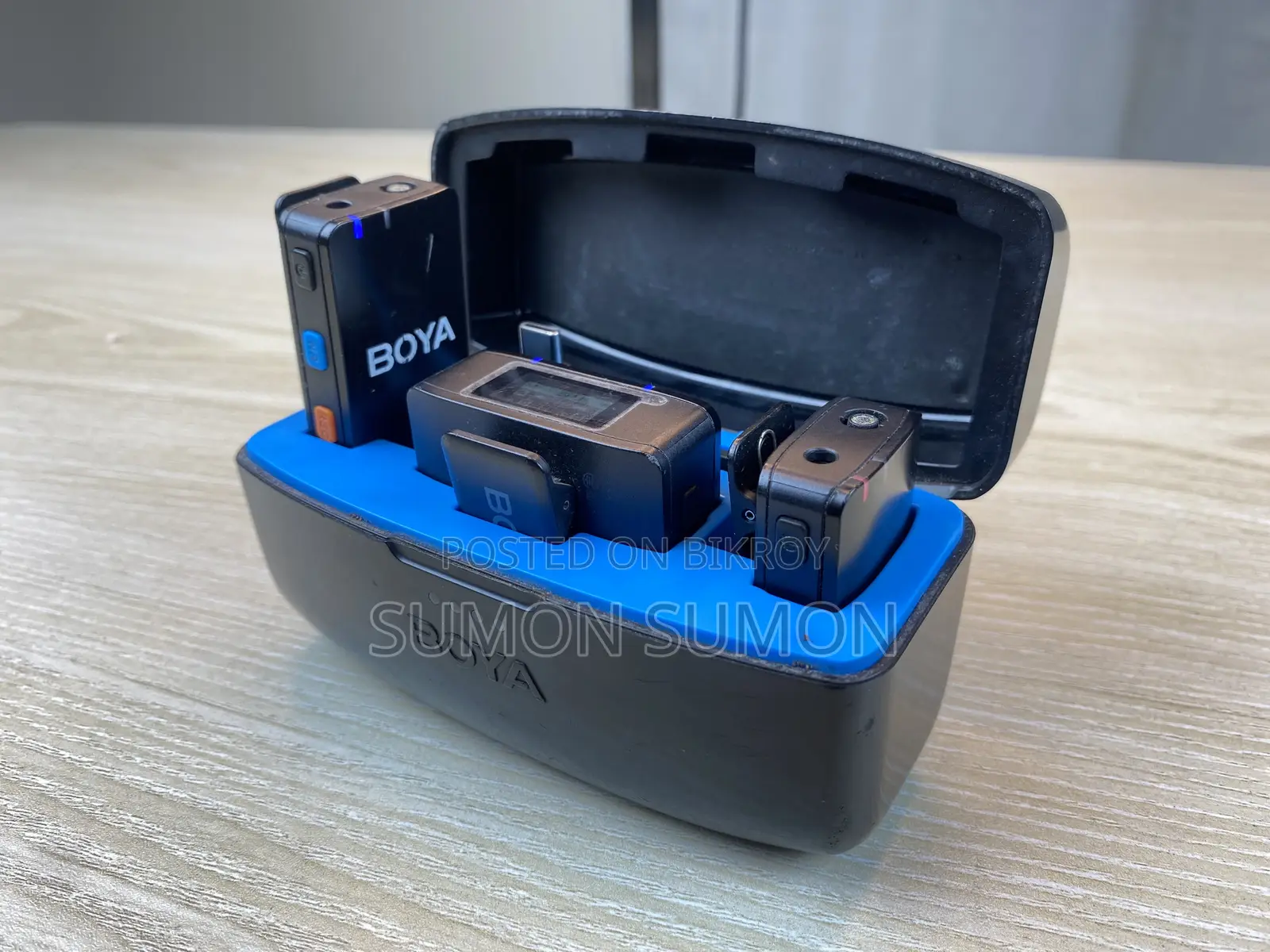 BOYA BOYAMIC All-in-One Wireless Microphone