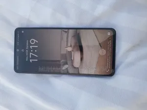 ভিভো ভি২৭ই ২৫৬ জিবি হোয়াইট