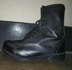 BNCC / Army Combat DMS Boots - Size 42 (Good Condition)