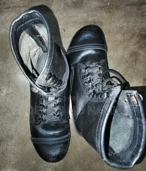 BNCC / Army Combat DMS Boots - Size 42 (Good Condition)
