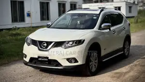 Nissan X-Trail 2.0 Hybrid FWD 2015 White