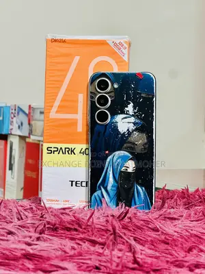 টেকনো স্পার্ক ৪০ প্রো ১২৮ জিবি সিলভার