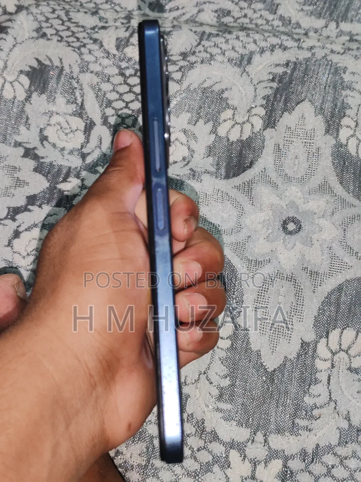 Vivo Y22s 128 GB