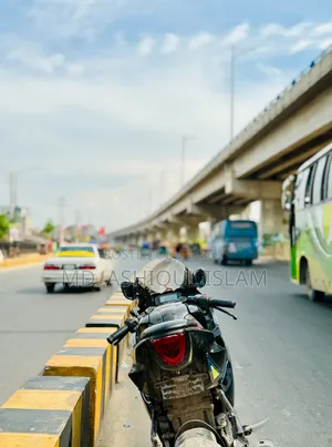 সুজুকি জিএসএক্স-আর১৫০ ২০১৭ ব্ল্যাক