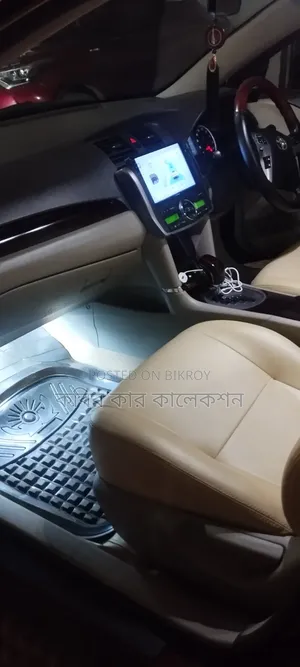 Toyota Premio 2012 Maroon