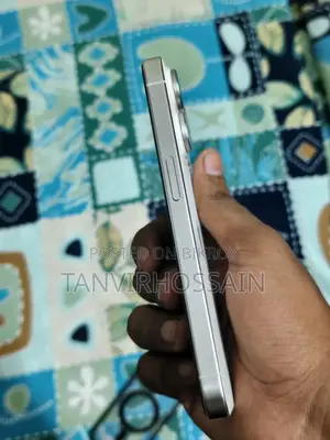 Apple iPhone 15 Pro 128 GB White