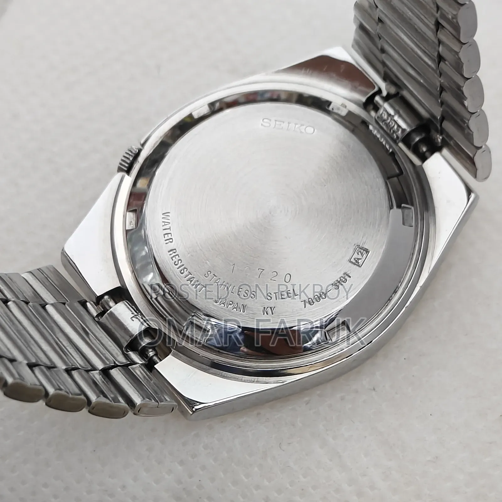 Vintage Seiko 5 Automatic 17 Jewels (Japan) Black Dial Day-Date