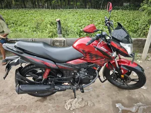 হিরো ইগনিটর ২০২২ লাল