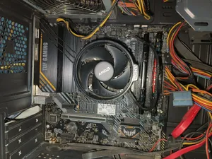 Desktop Computer ASUS 16GB AMD Ryzen 5 SSD 256GB