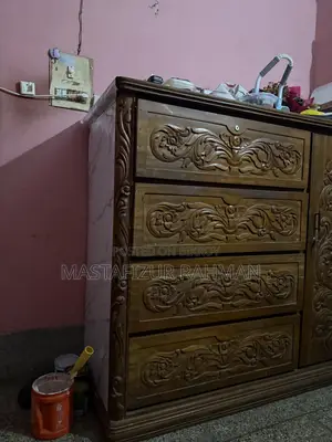 ওয়ার্ডরোব বিক্রয়ের জন্য