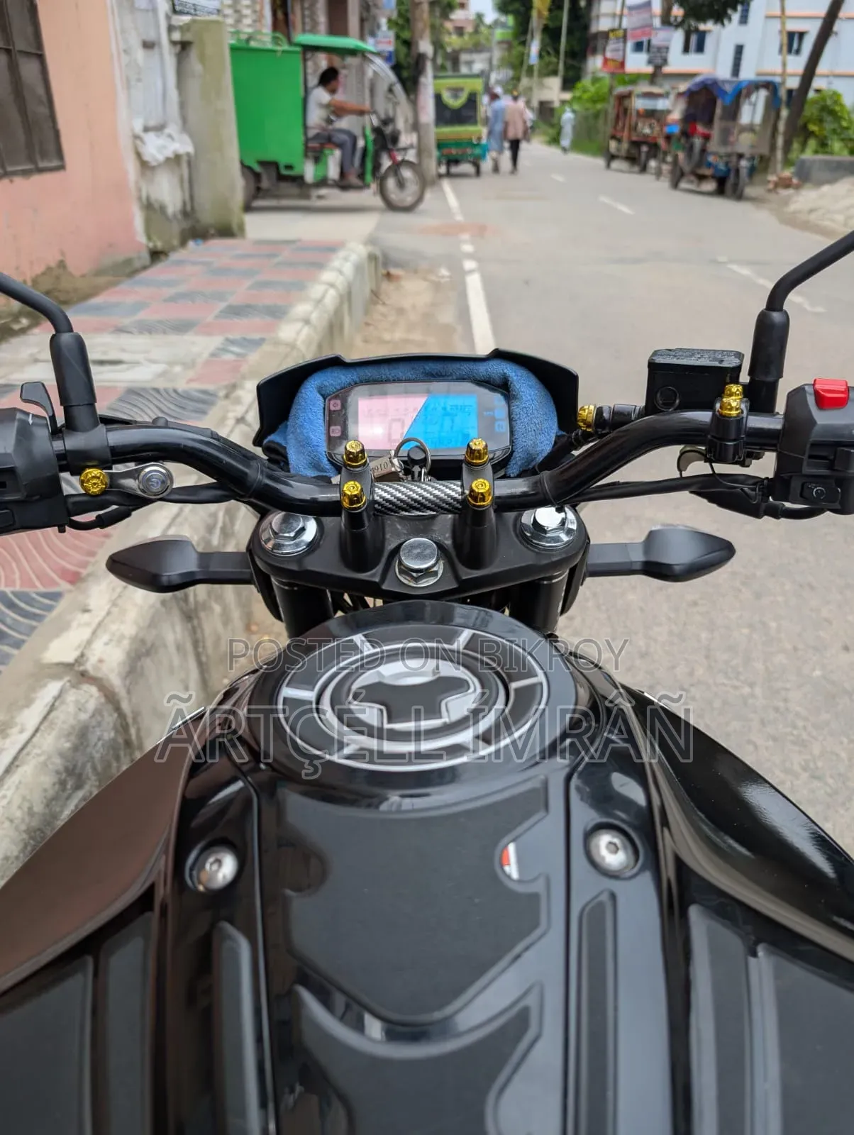 সুজুকি গিক্সার ২০২৩ কালো