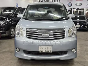 Toyota Noah 2012 Blue