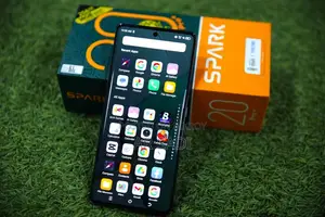 Tecno Spark 20 Pro Plus 256 GB Black