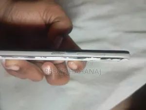 স্যামসাং গ্যালাক্সি এ৫০ ৬৪ জিবি হোয়াইট
