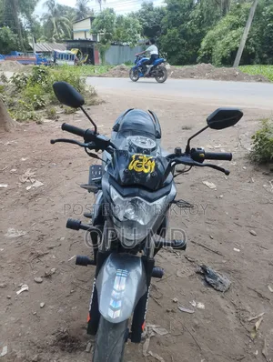 সুজুকি জিক্সার ২০১৯ সিলভার