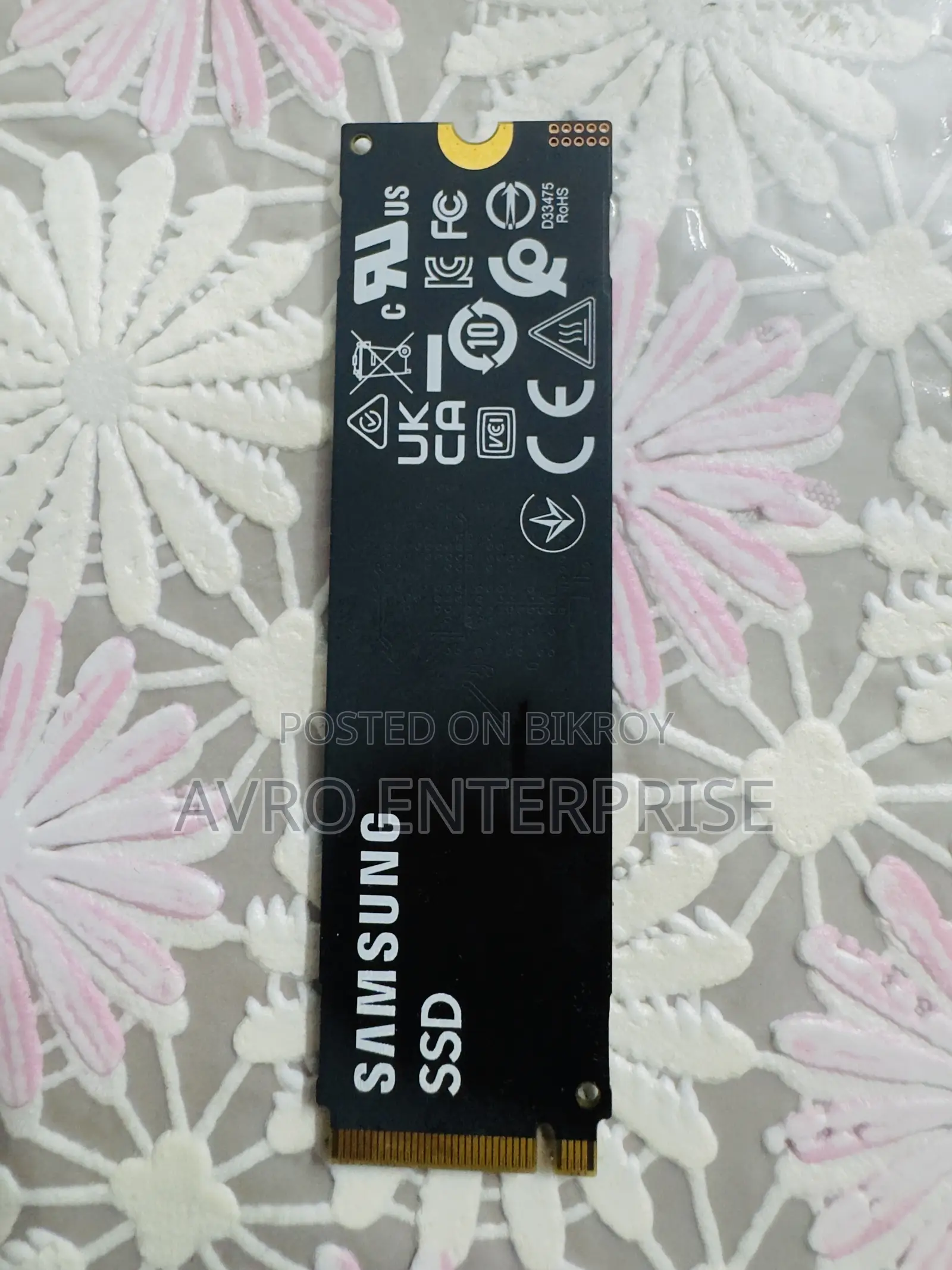 512 GB NVMe Gen 4