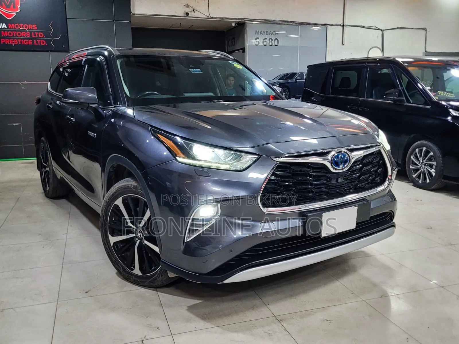Toyota Highlander 2021 Gray