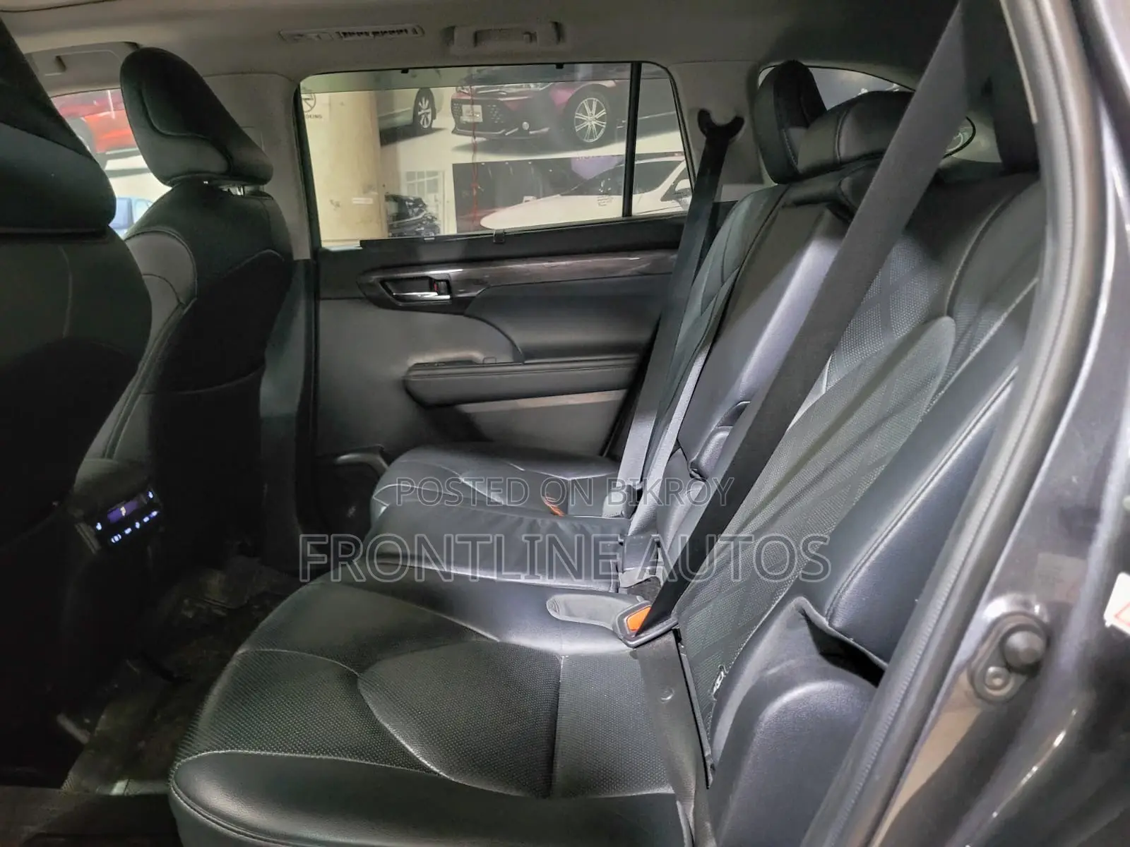 Toyota Highlander 2021 Gray