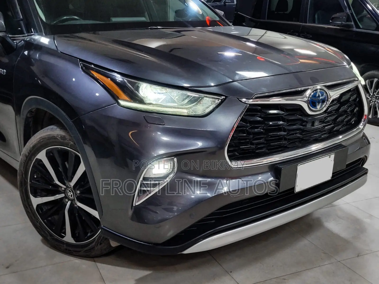 Toyota Highlander 2021 Gray