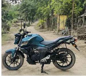 ইয়ামাহা এফজেডএস ভি৩ ২০২২ সবুজ