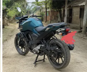 ইয়ামাহা এফজেডএস ভি৩ ২০২২ সবুজ