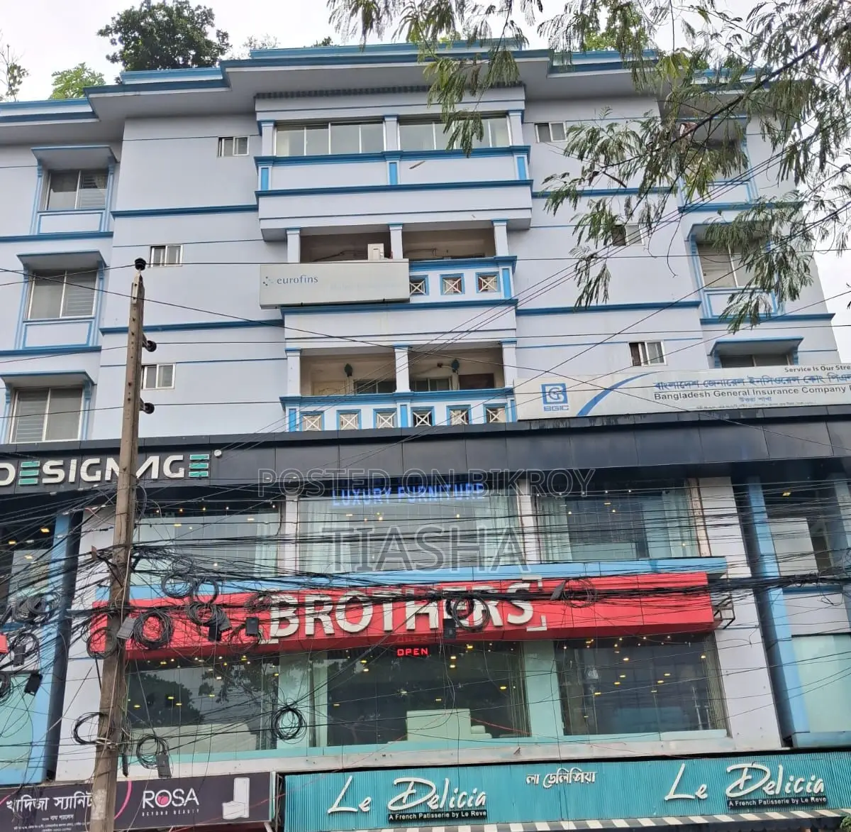 Space for Office at Lakeside
