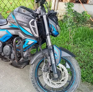 ইয়ামাহা এফজেডএস ভি৩ ২০১৯ কালো
