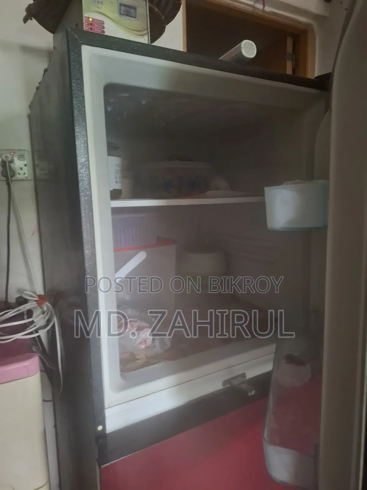 Vision VIS-300G Running Fridge