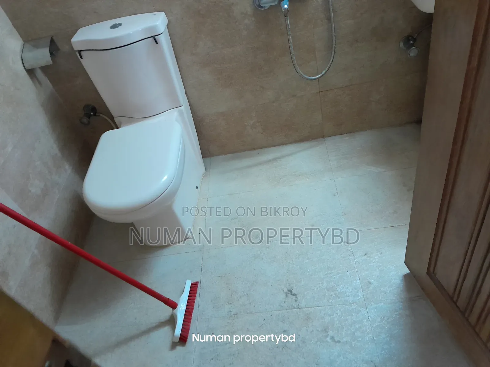 Furnished 4-Bedroom Apartment in Numan Property Bd, Basundhara for rent