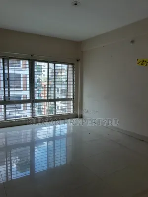 3-bedroom Apartment in Numan Property Bd, Basundhara for rent