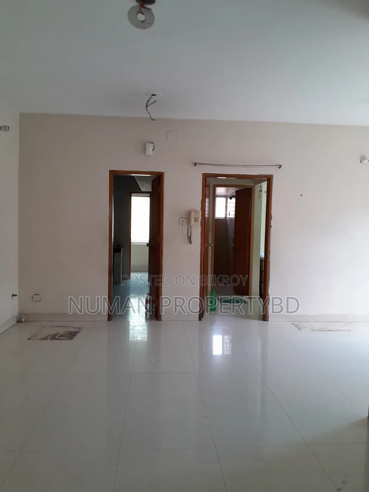 3-bedroom Apartment in Numan Property Bd, Basundhara for rent