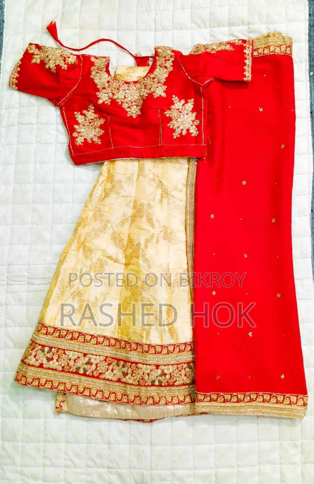 লেহেঙ্গা বিক্রির জন্য