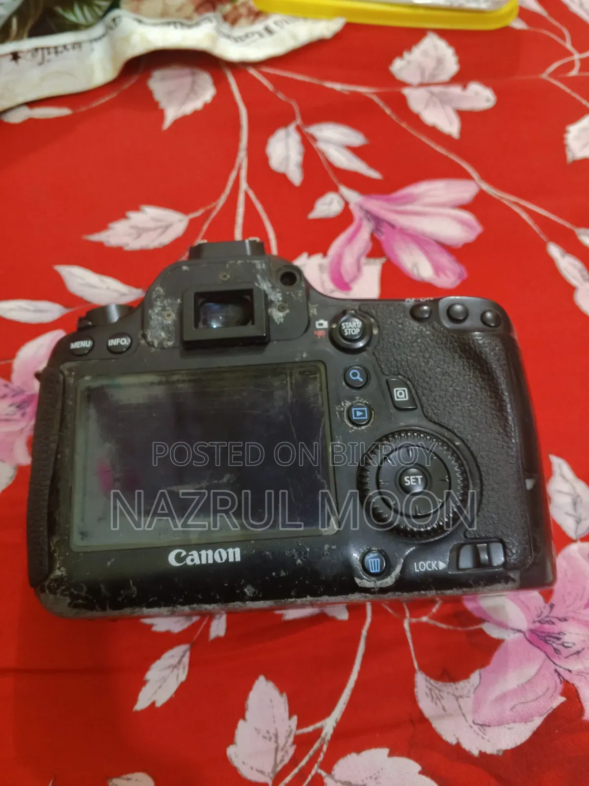 DSLR Camera