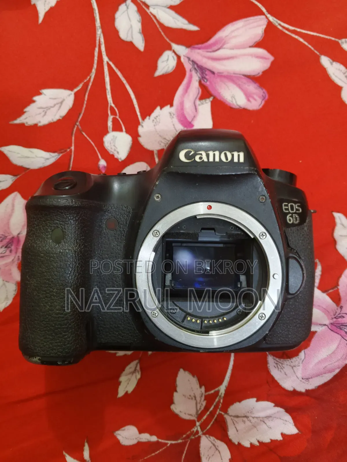 DSLR Camera