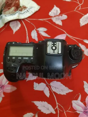 DSLR Camera