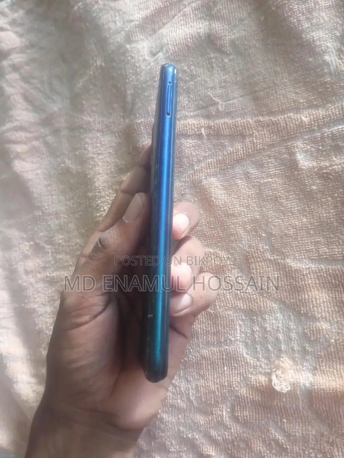 Vivo Y17 64 GB Blue