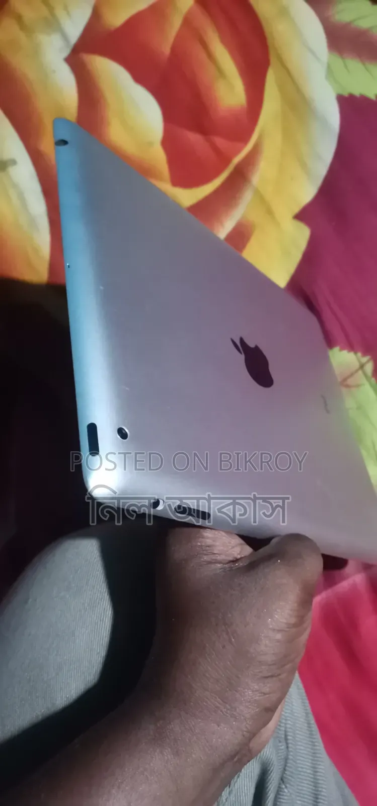 Apple iPad Wi-Fi 16 GB Silver