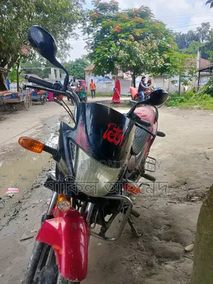 Hero Glamour 2013 Red