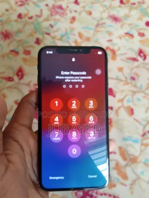 New Apple iPhone XS 64 GB Black