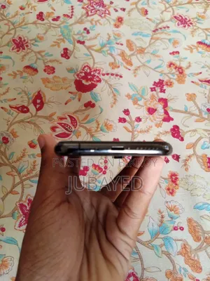 New Apple iPhone XS 64 GB Black