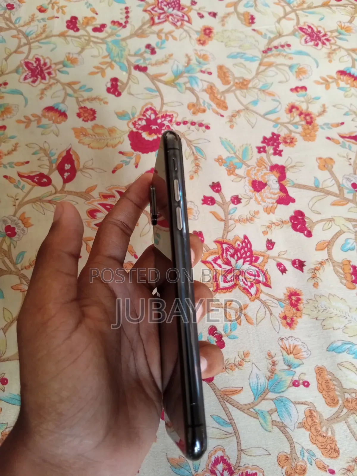 New Apple iPhone XS 64 GB Black