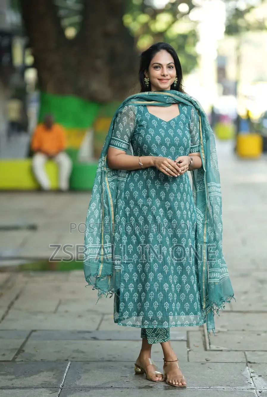 রেডিমেড থ্রি পিস